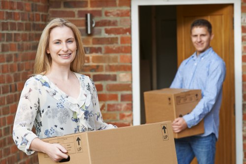 Local moving service with packing and transport for customers